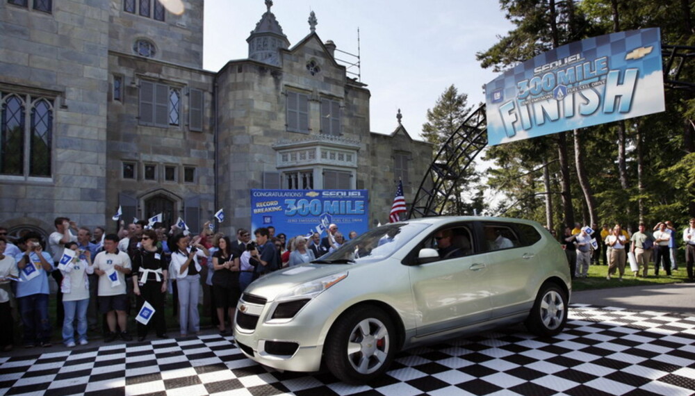 Sequel kjørte 300 miles drøye 482 km på en tank hydrogen. Foto: General Motors Sequel kjørte 300 miles drøye 482 km på en tank hydrogen. Foto: General Motors