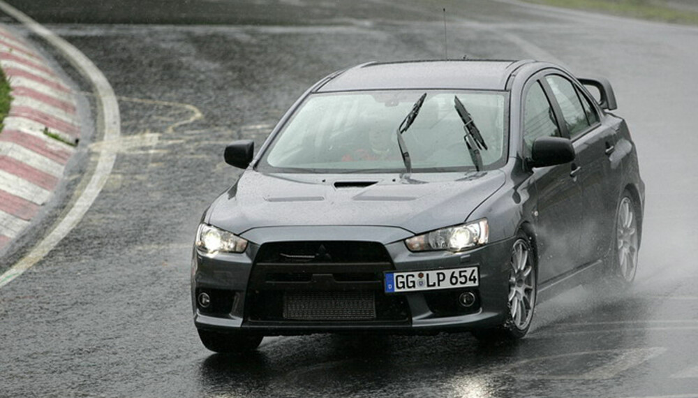 Lancer EVO X blir en tøff bil. Du skal se at dette er både sprekt og moro. (Foto: Automedia) Lancer EVO X blir en tøff bil. Du skal se at dette er både sprekt og moro. (Foto: Automedia)