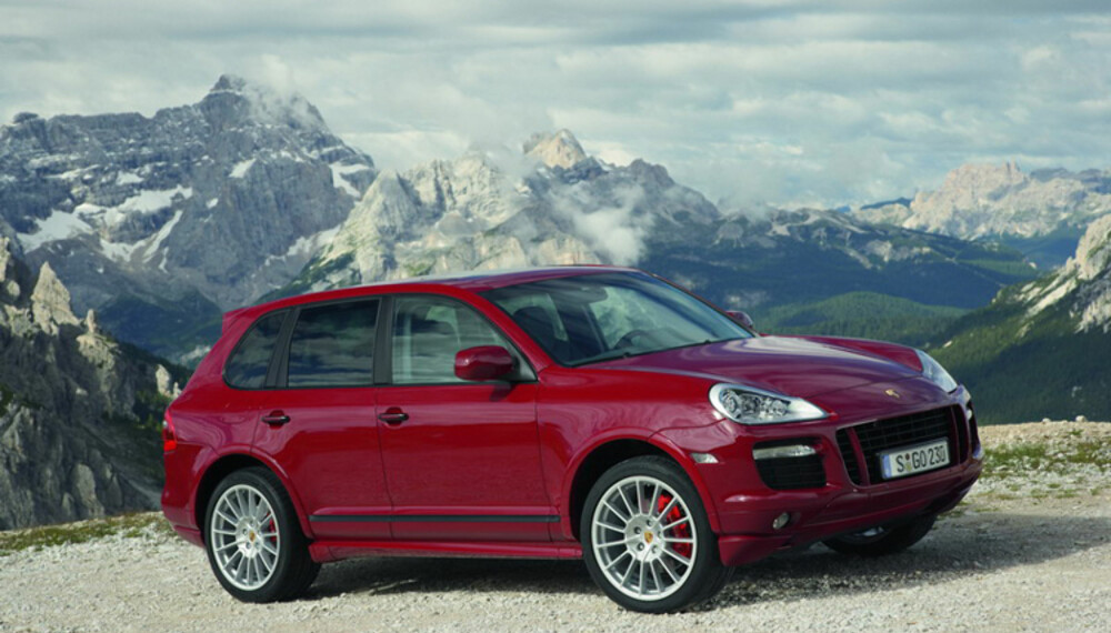 Den mer sporty GTS har fått fronten fra Turbo-modellen, og bredere skjermer. 21-tommerne med ekstremprofil hører med i GTS-pakken. Den mer sporty GTS har fått fronten fra Turbo-modellen, og bredere skjermer. 21-tommerne med ekstremprofil hører med i GTS-pakken.