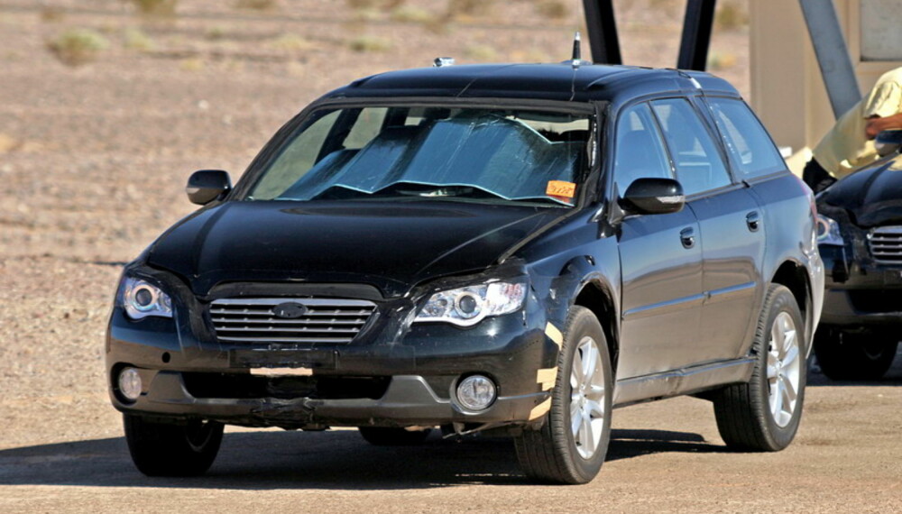 Våre spionfotografer lot seg først lure - dette er ingen Outback, men neste Forester. Foto: Automedia Våre spionfotografer lot seg først lure - dette er ingen Outback, men neste Forester. Foto: Automedia