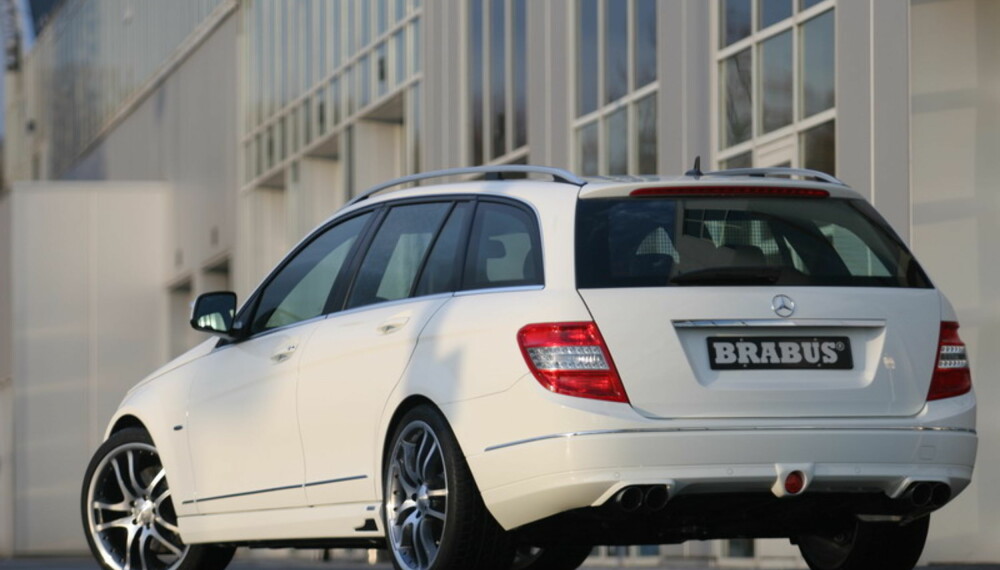 Brabus´ stylingsett er diskret, men gjør stasjonsvogna noen hakk tøffere. Brabus´ stylingsett er diskret, men gjør stasjonsvogna noen hakk tøffere.