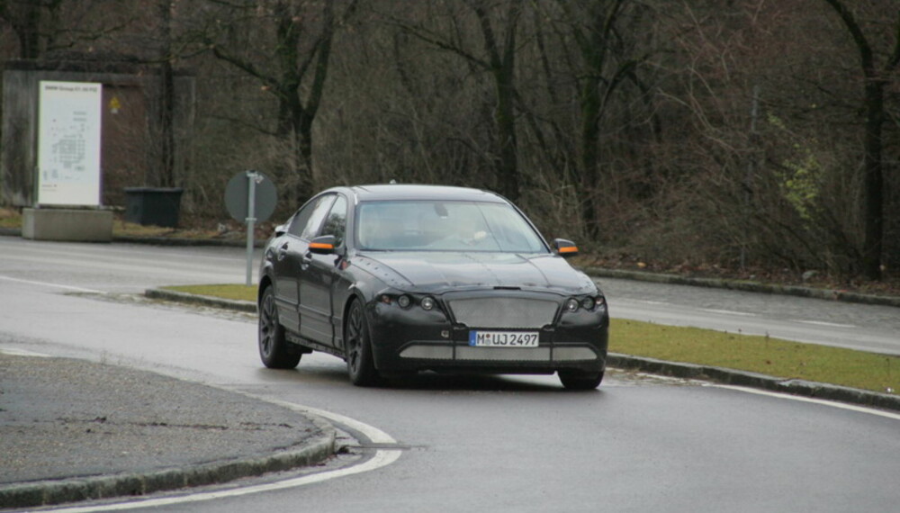 Neste generasjon 5-Serie testes nå for fullt, selv om det er over et år til den kommer på markedet. Foto: Automedia Neste generasjon 5-Serie testes nå for fullt, selv om det er over et år til den kommer på markedet. Foto: Automedia