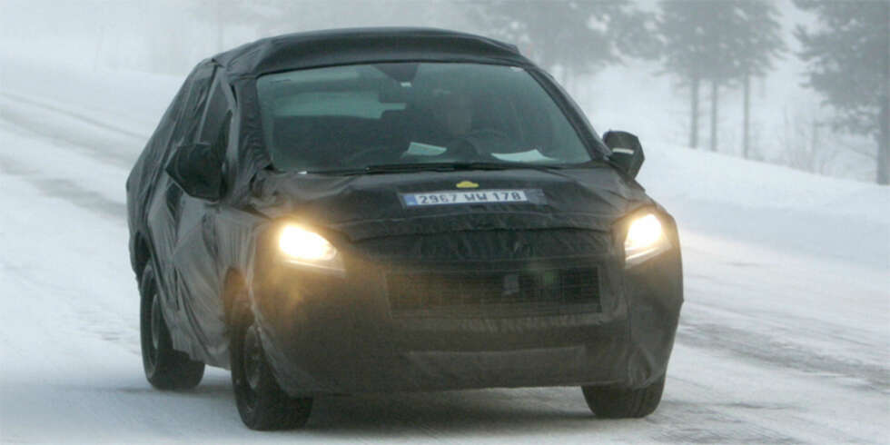 Peugeot 3008 får sterke likhetstrekk med 308 i fronten. Foto: Automedia Peugeot 3008 får sterke likhetstrekk med 308 i fronten. Foto: Automedia