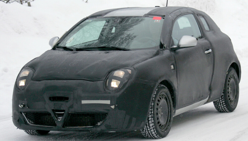 Den lille Furiosa får en umiskjennelig Alfa Romeo-snute, kort akselavstand og mange snertne detaljer. Foto: Automedia Den lille Furiosa får en umiskjennelig Alfa Romeo-snute, kort akselavstand og mange snertne detaljer. Foto: Automedia