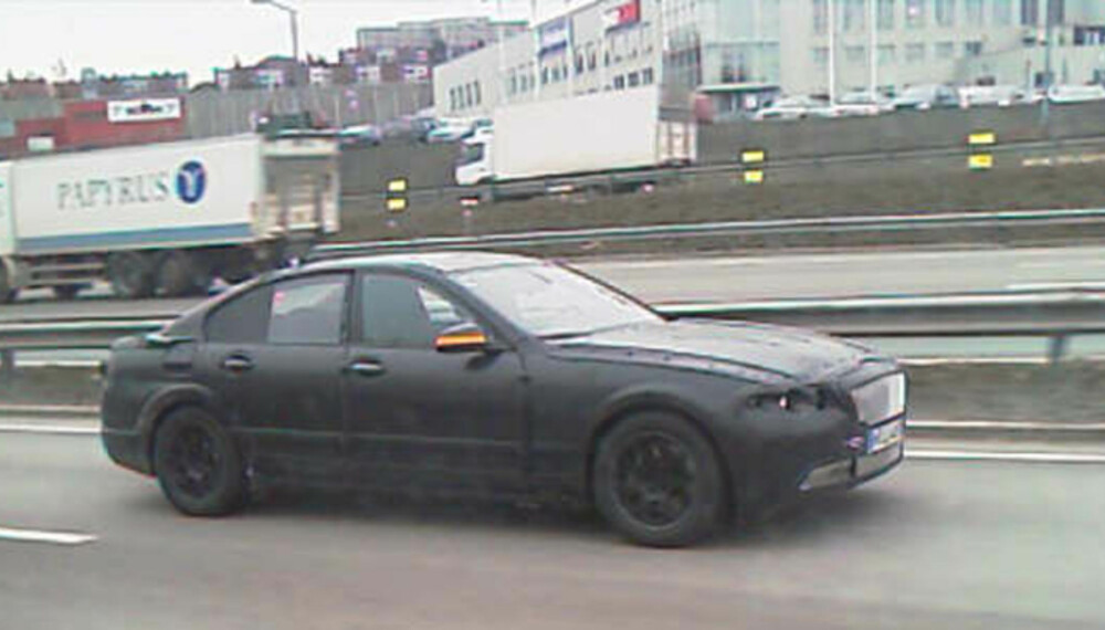 På E6 ved Alnabru i Oslo kom vår trofaste og årvåkne leser Aksel Olsen over denne hemmelige, maskerte BMW 5-Serie. Foto: Aksel Olsen På E6 ved Alnabru i Oslo kom vår trofaste og årvåkne leser Aksel Olsen over denne hemmelige, maskerte BMW 5-Serie. Foto: Aksel Olsen