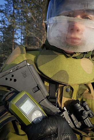 LOMMEHJELPER: Ved hjelp av enliten GPS vil norske soldater til neste år kunne se nøyaktig hvor resten av laget befinner seg til enhver tid. LOMMEHJELPER: Ved hjelp av enliten GPS vil norske soldater til neste år kunne se nøyaktig hvor resten av laget befinner seg til enhver tid.