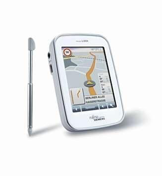 Fujitsu Siemens Pocket Loox N100: Er for deg som like ofte har bruk for en navigatør på innerlomma i dressen som i bilen. Fujitsu Siemens Pocket Loox N100: Er for deg som like ofte har bruk for en navigatør på innerlomma i dressen som i bilen.