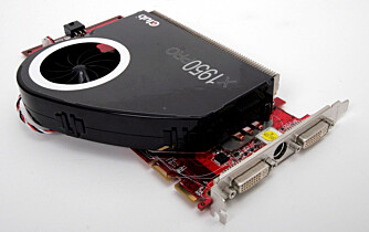STOR OG STILLE: Club 3D Radeon X1950 Pro er stort, men jobber i det "stille". STOR OG STILLE: Club 3D Radeon X1950 Pro er stort, men jobber i det "stille".