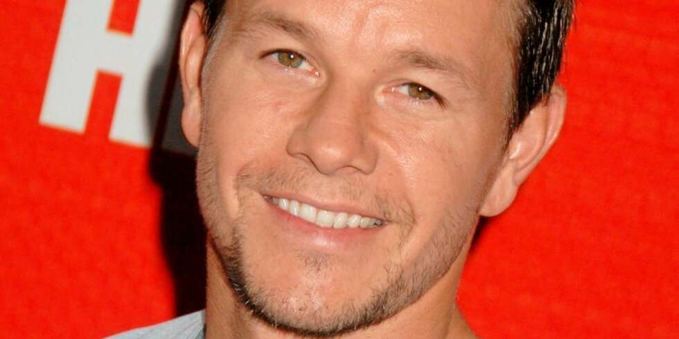 GIFTEPLANER: Mark Wahlberg har endelig bestemt seg for å slå seg til ro, og planlegger nå bryllup til neste sommer. GIFTEPLANER: Mark Wahlberg har endelig bestemt seg for å slå seg til ro, og planlegger nå bryllup til neste sommer.
