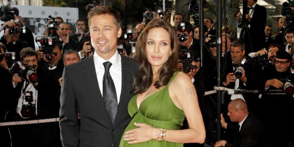 TIRSDAGSBARN: Angelina og Brad blir visstnok foreldre til to smårollinger til på tirsdag TIRSDAGSBARN: Angelina og Brad blir visstnok foreldre til to smårollinger til på tirsdag