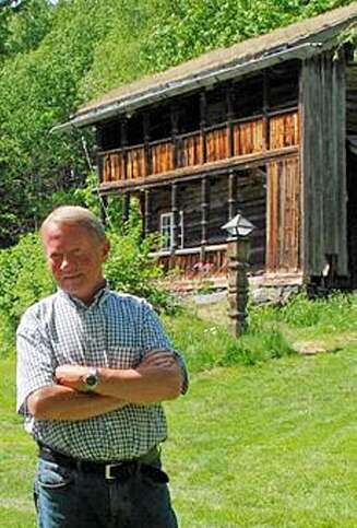 Anders Eek eier praktfulle Nordigard Berda i Vinje i Telemark. Anders Eek eier praktfulle Nordigard Berda i Vinje i Telemark.