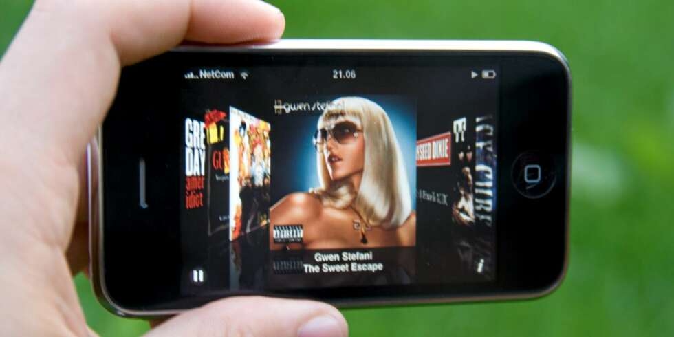 GJENNOMBRUDD: Iphone og andre nye mobiler sørger for et gjennombrudd for nettet på mobilen. GJENNOMBRUDD: Iphone og andre nye mobiler sørger for et gjennombrudd for nettet på mobilen.