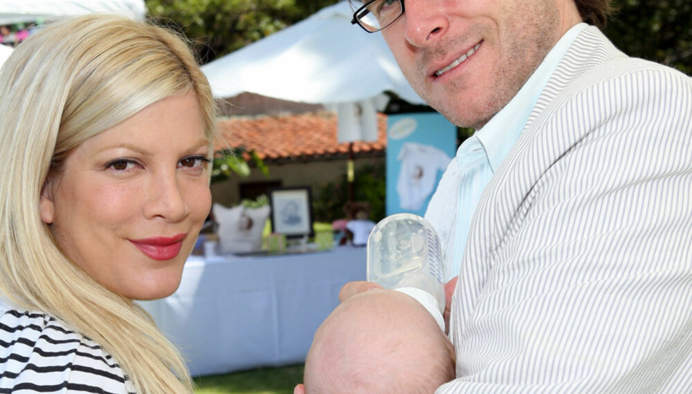 Tori Spelling og ektemannen Dean McDermott driver overnattingsstedet Chateau La Rue sammen. Det er der Tori nå tilbyr å vie forelskede par. Tori Spelling og ektemannen Dean McDermott driver overnattingsstedet Chateau La Rue sammen. Det er der Tori nå tilbyr å vie forelskede par.