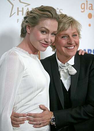 LYKKELIGE: Ellen og Portia har vært kjærester i tre og et halvt år. I helgen blir de et ektepar. LYKKELIGE: Ellen og Portia har vært kjærester i tre og et halvt år. I helgen blir de et ektepar.
