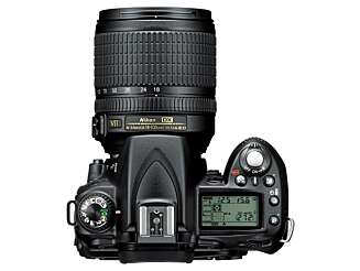 D90 får et nytt standardobjektiv med en brennvidde på 18 - 105 mm. D90 får et nytt standardobjektiv med en brennvidde på 18 - 105 mm.