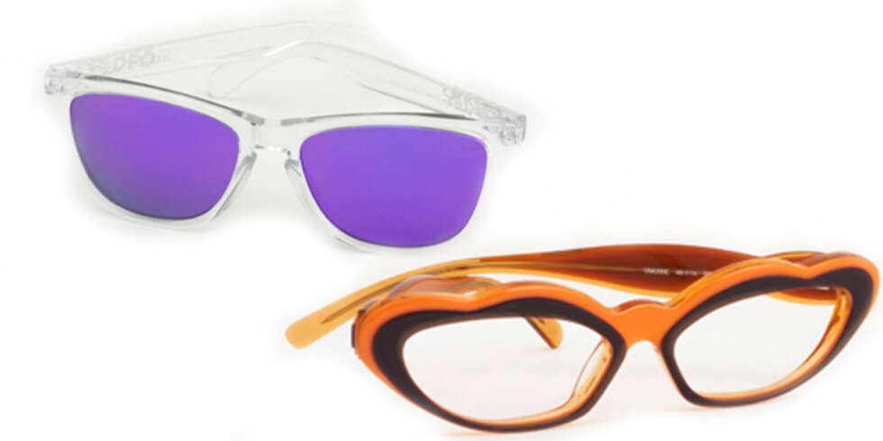 Briller med farget glass fra Oakley, kr 1200 og briller med spesiell fasong fra Miu Miu, kr 1440. Briller med farget glass fra Oakley, kr 1200 og briller med spesiell fasong fra Miu Miu, kr 1440.