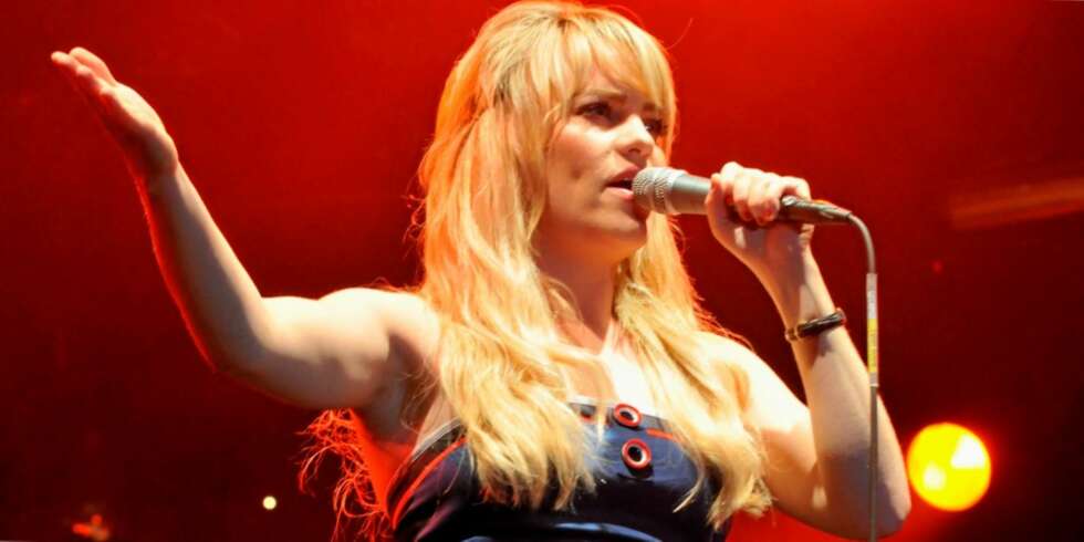 KJÆRESTE: Duffys nye kjæreste er endelig avslørt. Den søte artisten har datet gitaristen sin siden begynnelsen av juni. KJÆRESTE: Duffys nye kjæreste er endelig avslørt. Den søte artisten har datet gitaristen sin siden begynnelsen av juni.
