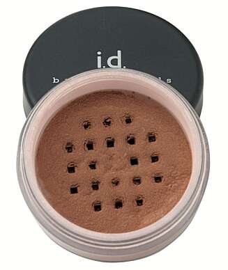 Faux Tan, er et solpudder som holder sommergløden året rundt. Fra Bare Minerals, kr 415. Faux Tan, er et solpudder som holder sommergløden året rundt. Fra Bare Minerals, kr 415.