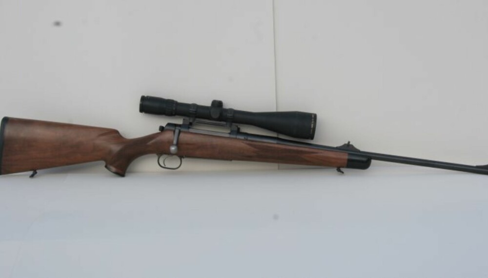 Mauser 03 har rett klassisk stokk med tynn kolbekappe av gummi. (Foto: Jørund Lien) Mauser 03 har rett klassisk stokk med tynn kolbekappe av gummi. (Foto: Jørund Lien)