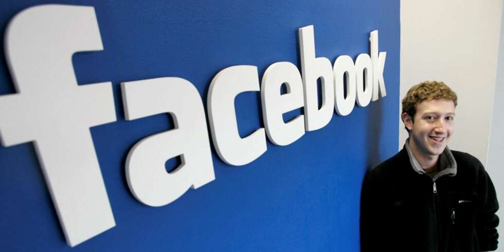 ANGREPET: Facebook, som ledes av Mark Zuckerberg (24), er nå i likhet med Myspace gjenstand for et voldsomt virusangrep, advarer russiske sikkerhetseksperter. ANGREPET: Facebook, som ledes av Mark Zuckerberg (24), er nå i likhet med Myspace gjenstand for et voldsomt virusangrep, advarer russiske sikkerhetseksperter.