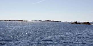 I det lune ""bassenget"" på sydsiden av Koster er det mange øyer å velge blant. I det lune ""bassenget"" på sydsiden av Koster er det mange øyer å velge blant.