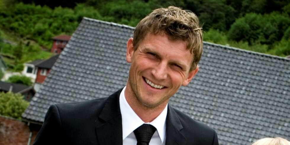 BYTTER SKO: Tore André Flo kan bytte ut fotballskoene med dansesko til høsten. BYTTER SKO: Tore André Flo kan bytte ut fotballskoene med dansesko til høsten.