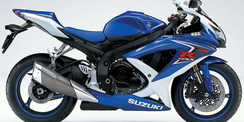 Suzuki topper mc-salget i år. Lommeraketten GSX-R600 er bestselgeren, med 87 enheter i årets første 7 måneder. Suzuki topper mc-salget i år. Lommeraketten GSX-R600 er bestselgeren, med 87 enheter i årets første 7 måneder.