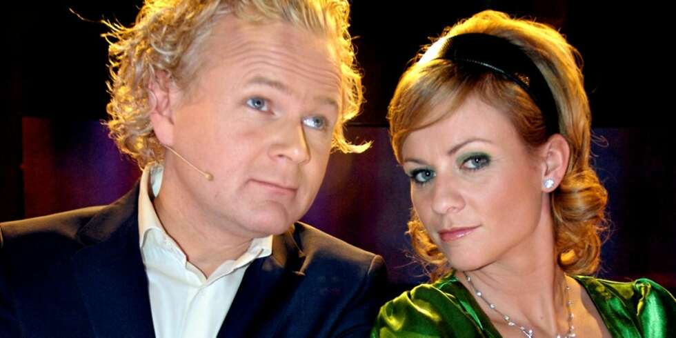 PÅ TV: Cathrine er blant annet kjent som programleder for det populære programmet «Pokerfjes». Her er hun sammen med medprogramleder Øyvind Fjeldheim. PÅ TV: Cathrine er blant annet kjent som programleder for det populære programmet «Pokerfjes». Her er hun sammen med medprogramleder Øyvind Fjeldheim.