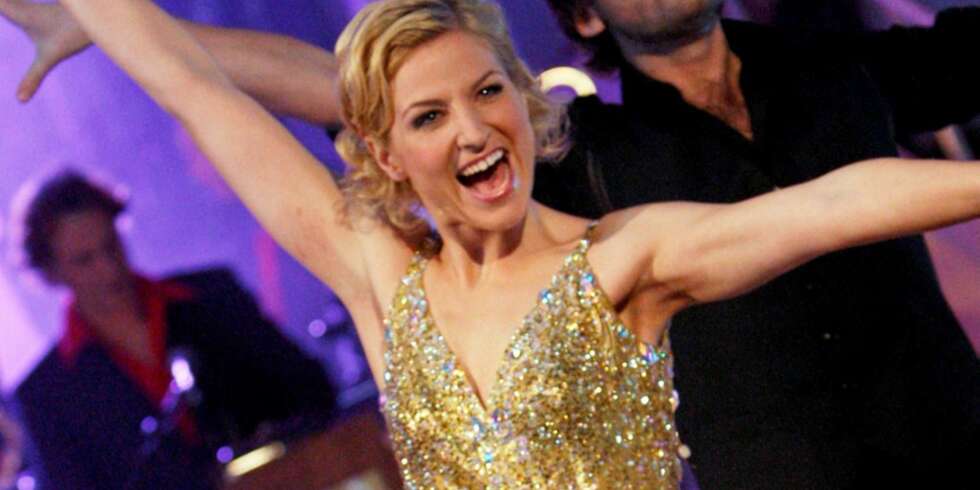 DANSENEKT: Guri Solberg tør ikke danse med Carl I. Hagen fordi hun er livredd for hvordan Eli Hagen ville reagert hvis hun gjorde det. DANSENEKT: Guri Solberg tør ikke danse med Carl I. Hagen fordi hun er livredd for hvordan Eli Hagen ville reagert hvis hun gjorde det.