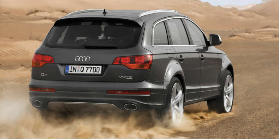 Ørkenreven Q7? Neppe, men med 1000 Nm dreiemoment kan den nok skyfle sand. Ørkenreven Q7? Neppe, men med 1000 Nm dreiemoment kan den nok skyfle sand.