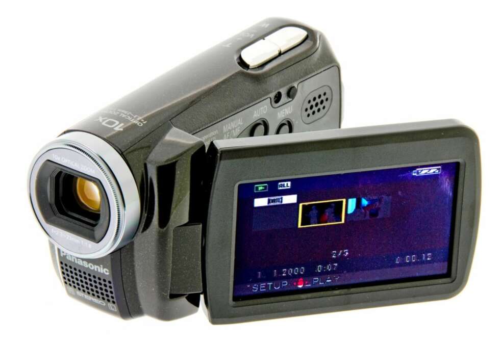 Panasonic SDR-S7 er både lite og lett. Panasonic SDR-S7 er både lite og lett.