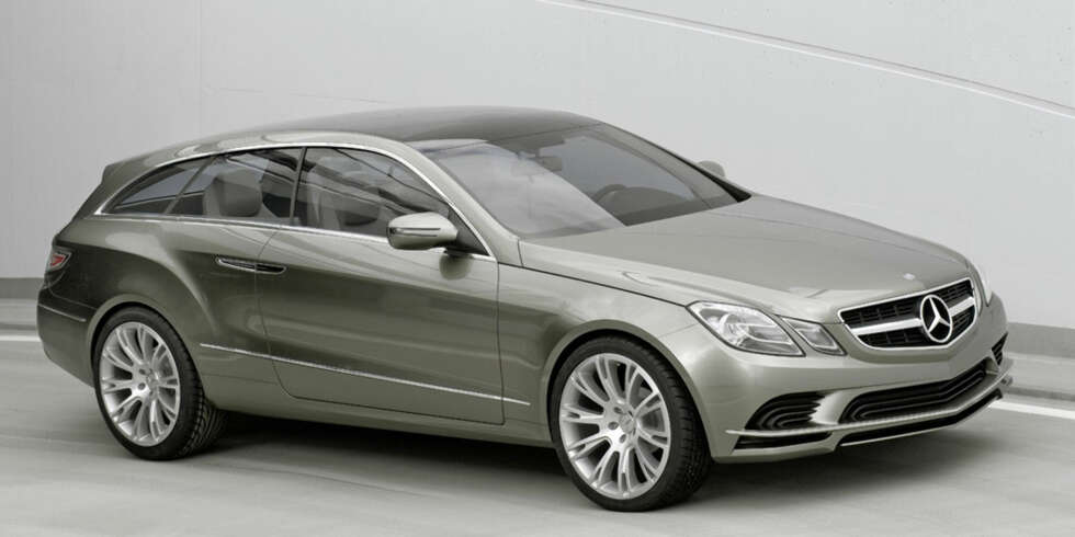 Mercedes-Benz gir oss en pekepinn om hvordan den nye E-klasse blir seende ut. Mercedes-Benz gir oss en pekepinn om hvordan den nye E-klasse blir seende ut.