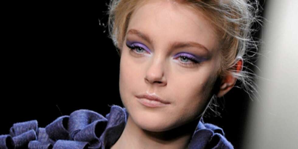 Lilla øyenskygge og eyeliner fra Bottega Veneta i høst. Lilla øyenskygge og eyeliner fra Bottega Veneta i høst.