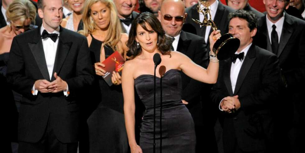 VANT MANGE PRISER: Tina Fey og komiserien "30 Rock" ble overøst med priser under årets Emmy-utdeling. VANT MANGE PRISER: Tina Fey og komiserien "30 Rock" ble overøst med priser under årets Emmy-utdeling.