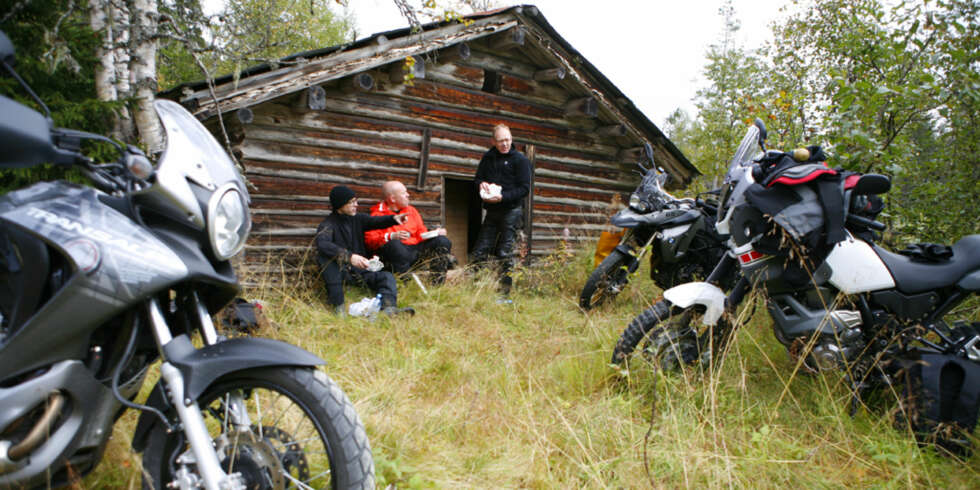 DISKUSJON: BMWens kåpeglass er veldig lavt til å være adventuresykkel, eller hva synes dere gutter? DISKUSJON: BMWens kåpeglass er veldig lavt til å være adventuresykkel, eller hva synes dere gutter?