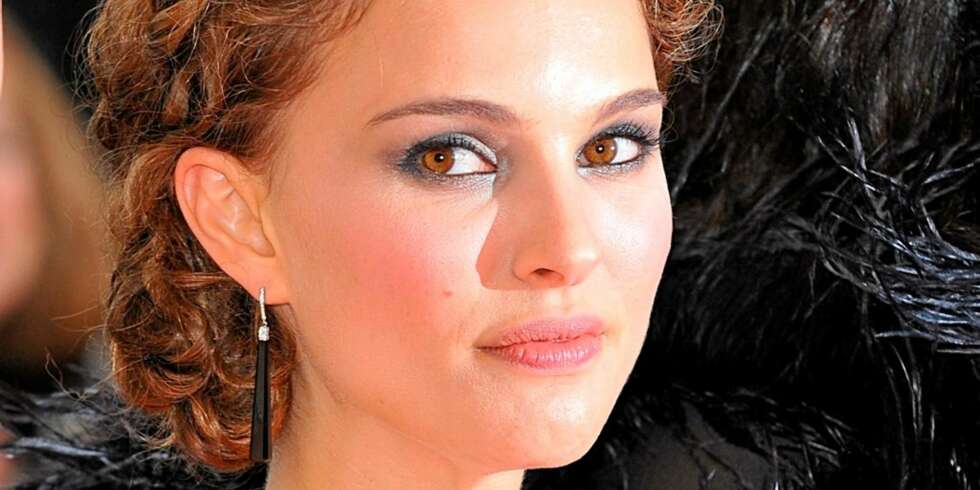 SINGEL IGJEN: Natalie Portman har brutt med kjæresten sin. Da var sammen i seks måneder. SINGEL IGJEN: Natalie Portman har brutt med kjæresten sin. Da var sammen i seks måneder.