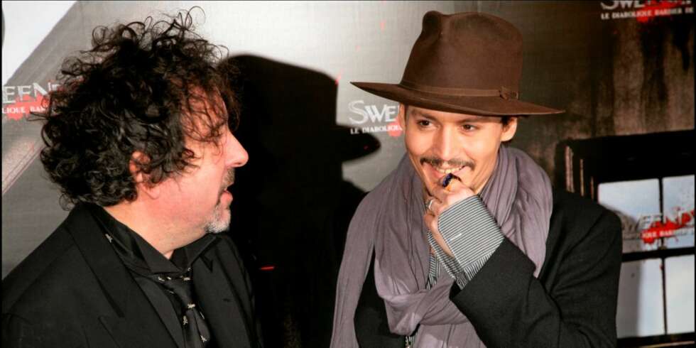 SAMMEN IGJEN: Regissør Tim Burton og Johnny Depp havner på samme sett igjen. Depp har takket ja til rollen som Den gale hattemakeren i Alice i Eventyrland. SAMMEN IGJEN: Regissør Tim Burton og Johnny Depp havner på samme sett igjen. Depp har takket ja til rollen som Den gale hattemakeren i Alice i Eventyrland.