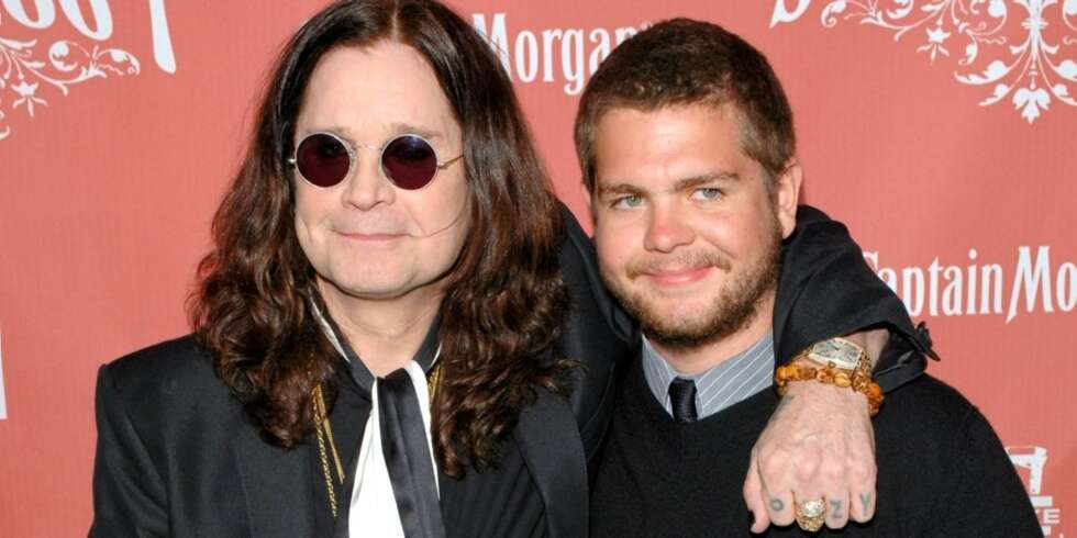 PROBLEMFAR: Det er ikke lett å gjøre pappa til lags. Ozzy Osbourne er vettskremt ved tabken på sønnen Jacks livsfarlige jobb. PROBLEMFAR: Det er ikke lett å gjøre pappa til lags. Ozzy Osbourne er vettskremt ved tabken på sønnen Jacks livsfarlige jobb.