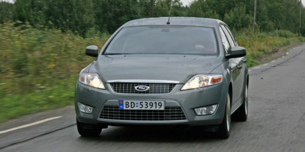 KUL FORD? Bilen er for fersk til at vi venter Mondeo-nyheter i Paris - hvis da ikke Ford ser seg nødt til å presentere en mer Co2-vennlig motor. KUL FORD? Bilen er for fersk til at vi venter Mondeo-nyheter i Paris - hvis da ikke Ford ser seg nødt til å presentere en mer Co2-vennlig motor.