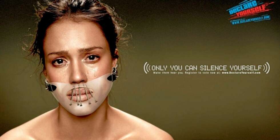 Jesica Alba røst er forstummet.i kampanjen «Only you can silence yourself». Jesica Alba røst er forstummet.i kampanjen «Only you can silence yourself».