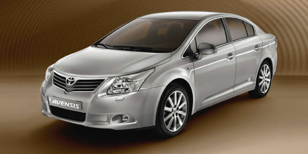 SPENSTIG DESIGN: Nye Avensis får et mye spenstigere designutrykk enn dagens generasjon. SPENSTIG DESIGN: Nye Avensis får et mye spenstigere designutrykk enn dagens generasjon.