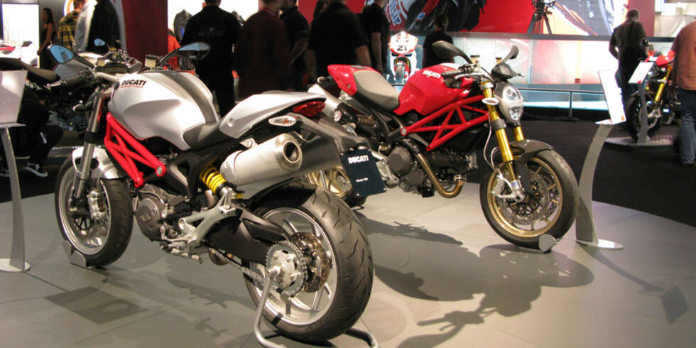 Nye Monster 1100 og 1100 S fra Ducati lover godt. Nye Monster 1100 og 1100 S fra Ducati lover godt.