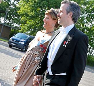 HALVVEIS: Prinsesse Märtha Louise var halvveis i svangeskapet under bryllupet til danske prins Joachim og Marie Cavalleri i mai. HALVVEIS: Prinsesse Märtha Louise var halvveis i svangeskapet under bryllupet til danske prins Joachim og Marie Cavalleri i mai.