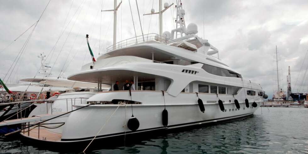 Gitana på 54 meter er den største på det 48. Genoa Boat Show. Gitana på 54 meter er den største på det 48. Genoa Boat Show.