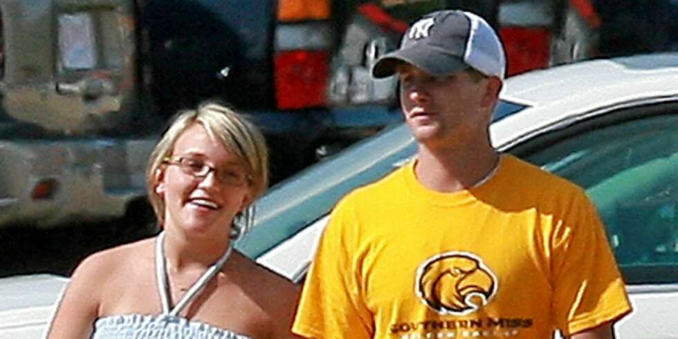 Jamie Lynn og Casey Aldrigde har ikke flre babyer på gang, forsikrer en talsmann for lillesøster Spears. Jamie Lynn og Casey Aldrigde har ikke flre babyer på gang, forsikrer en talsmann for lillesøster Spears.