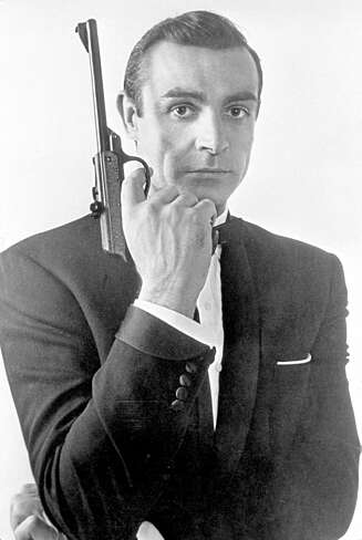 ORIGINALEN: Sir Sean Connery er den originale James Bond. Her fra "From Russia With Love" fra 1963. ORIGINALEN: Sir Sean Connery er den originale James Bond. Her fra "From Russia With Love" fra 1963.