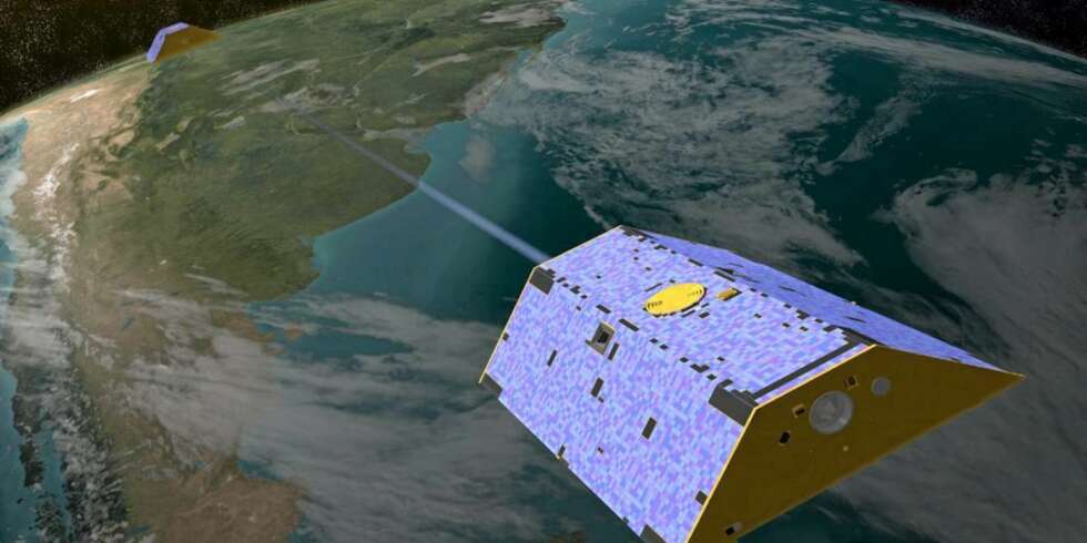 BANEBRYTENDE: GRACE-satellittene gir nye og viktige opplysninger om issmelting på Grønland. BANEBRYTENDE: GRACE-satellittene gir nye og viktige opplysninger om issmelting på Grønland.