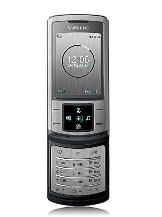SKYVETELEFON: Soul er en klassisk skyvetelefon der de numeriske tastene kommer frem ved å skyve øverste del av telefonen bort med tommelen. SKYVETELEFON: Soul er en klassisk skyvetelefon der de numeriske tastene kommer frem ved å skyve øverste del av telefonen bort med tommelen.