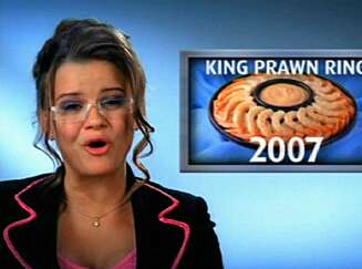 DE GODE DAGENE: Kerry Katona i frossenfisk-reklame anno 2007. Nå vet vi hvor Sarah Palin har hentet look-en sin fra. DE GODE DAGENE: Kerry Katona i frossenfisk-reklame anno 2007. Nå vet vi hvor Sarah Palin har hentet look-en sin fra.