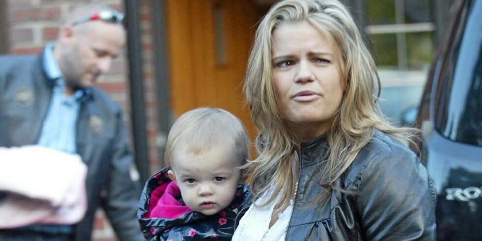KERRY KATONA fra Atomic Kitten har mer enn nok trøbbel for tiden. KERRY KATONA fra Atomic Kitten har mer enn nok trøbbel for tiden.